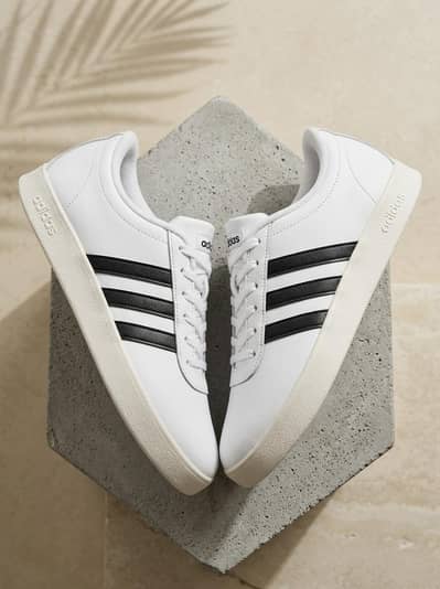 Adidas Vl court 2.0 Black and white combo size 41,42