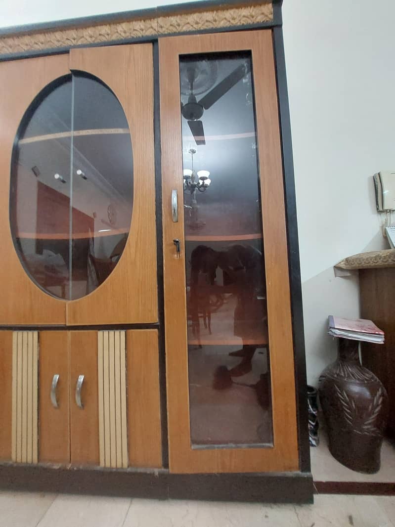 Showcase Divider 0