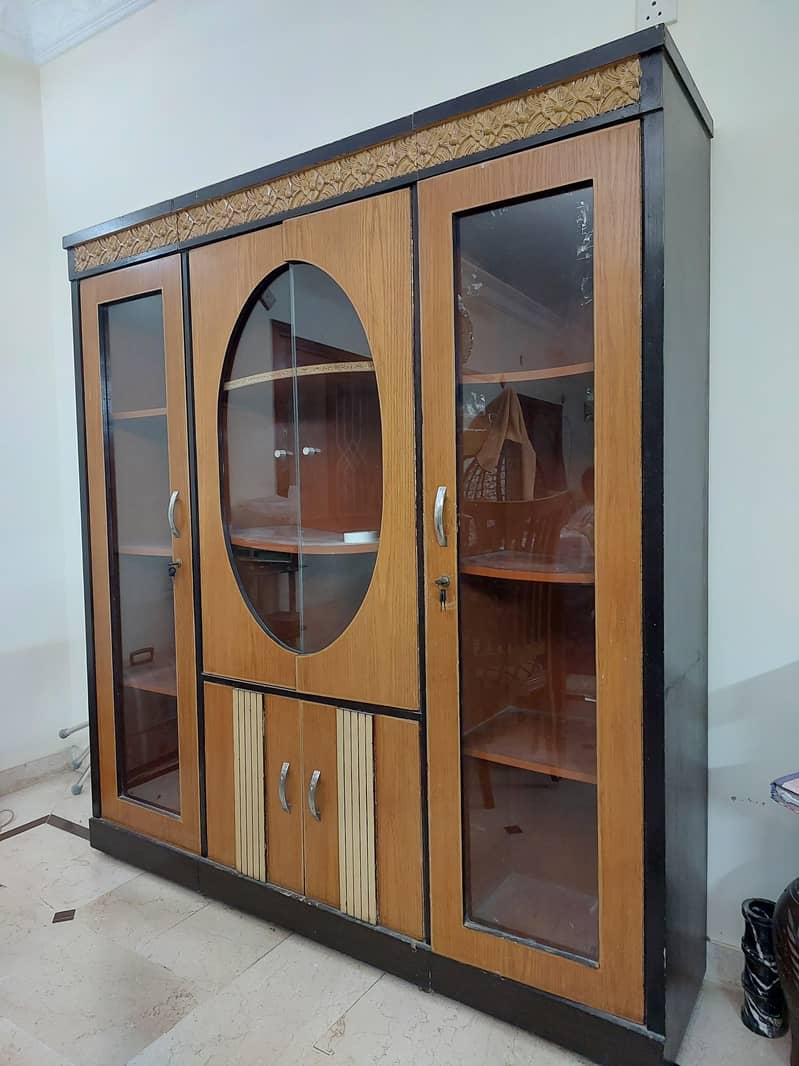 Showcase Divider 3