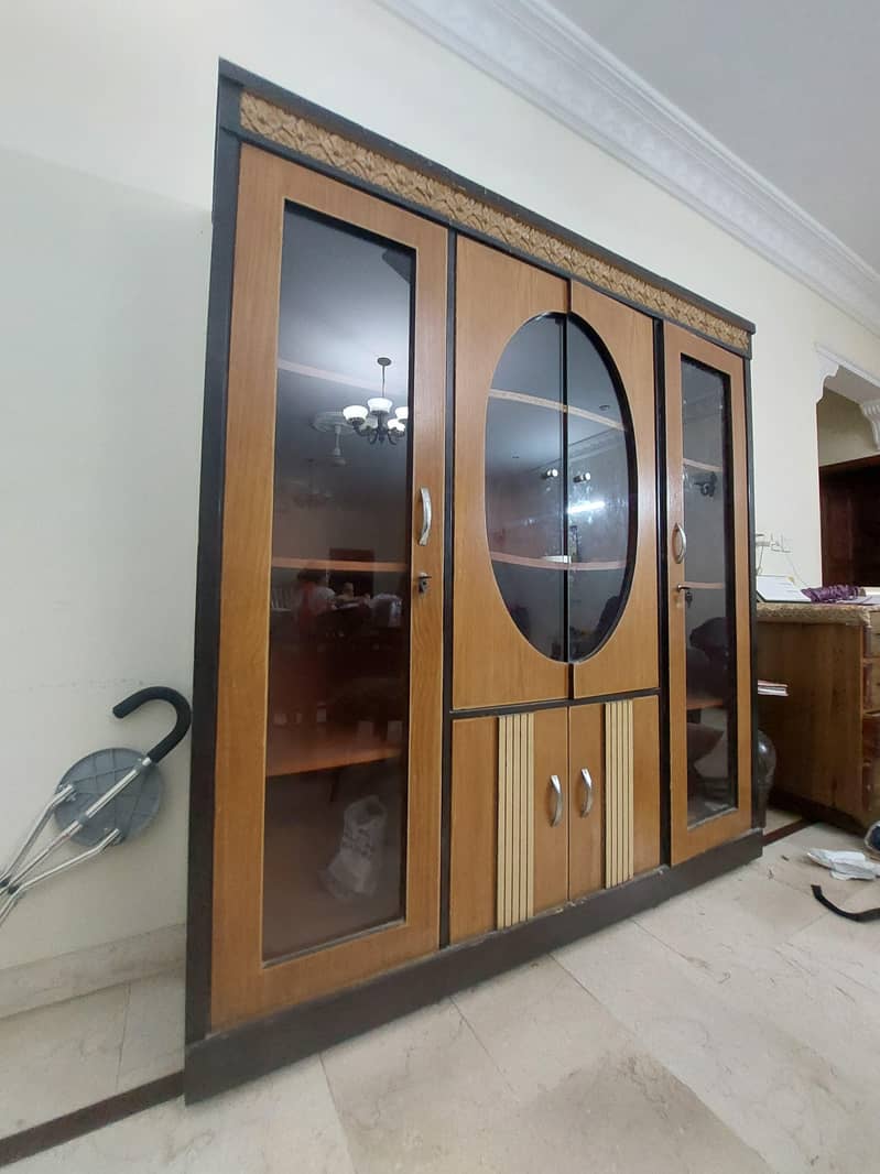 Showcase Divider 4