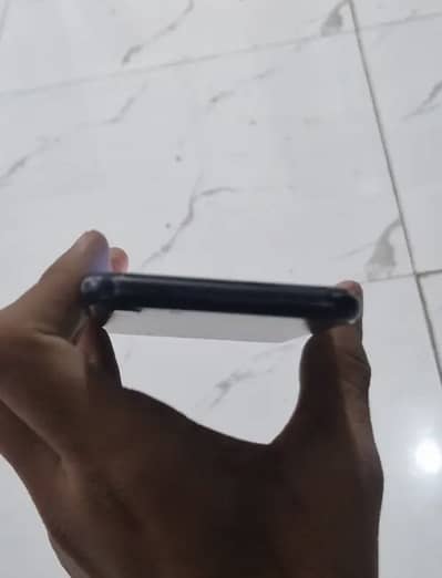 Apple iPhone SE