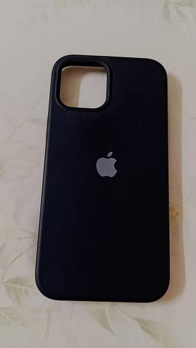 used iphone 12 pro max & 13 pro max phone cases