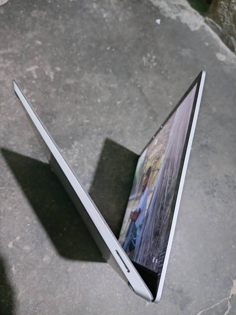 Microsoft surface Laptop 1