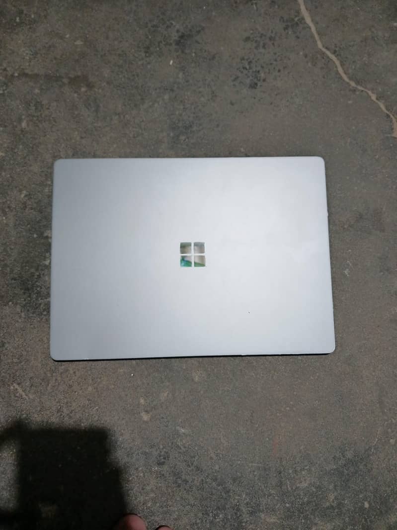 Microsoft surface Laptop 6