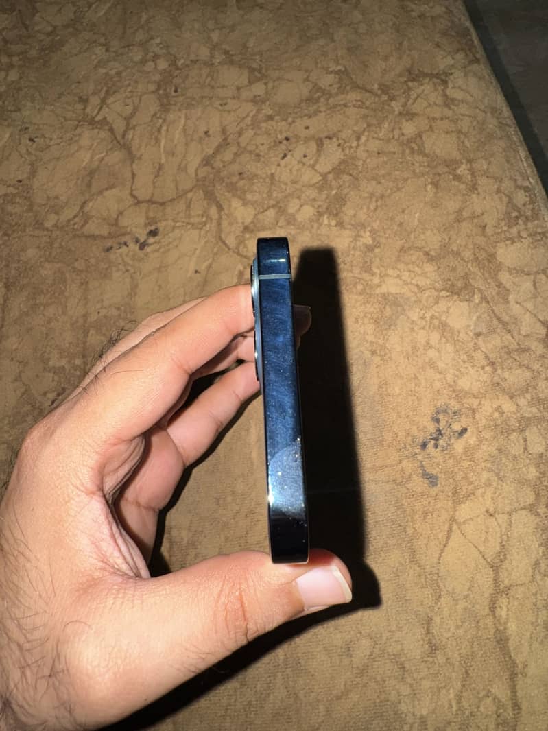 Apple iPhone 12 Pro 1