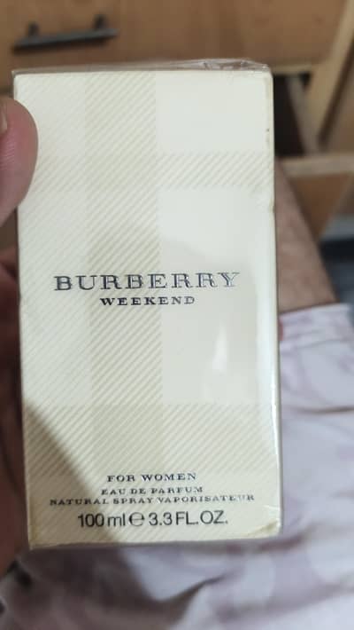 Burberry weekend 03296622557