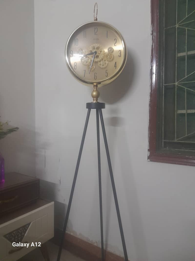 Floor stand clock. 1