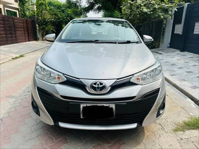 Toyota Yaris ATIV CVT-i 2021 Total Original Paint