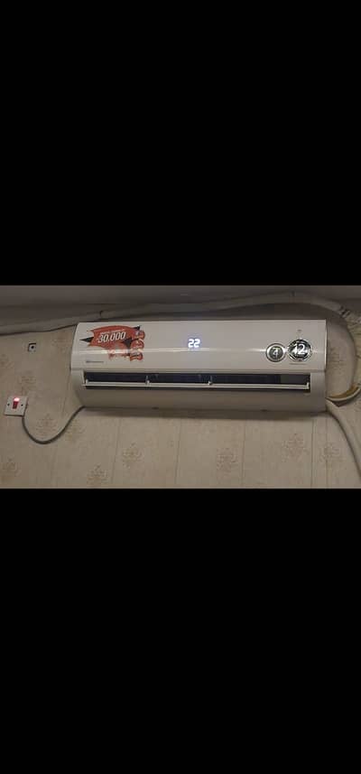 Dawlance D. C Inverter 1.5 Ton Urgent sale