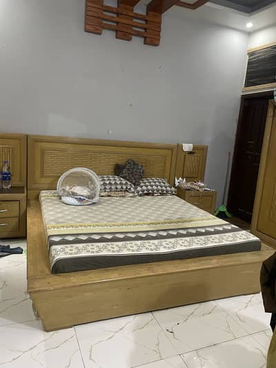 Bed with dressing Almari