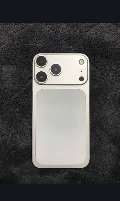 Apple iPhone XR convert 17pro