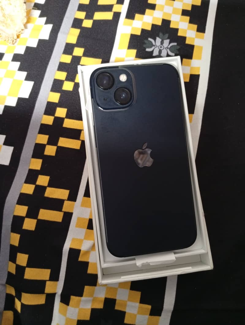 Apple iPhone 13 6