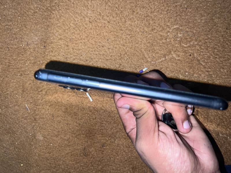 Apple iPhone 11 5