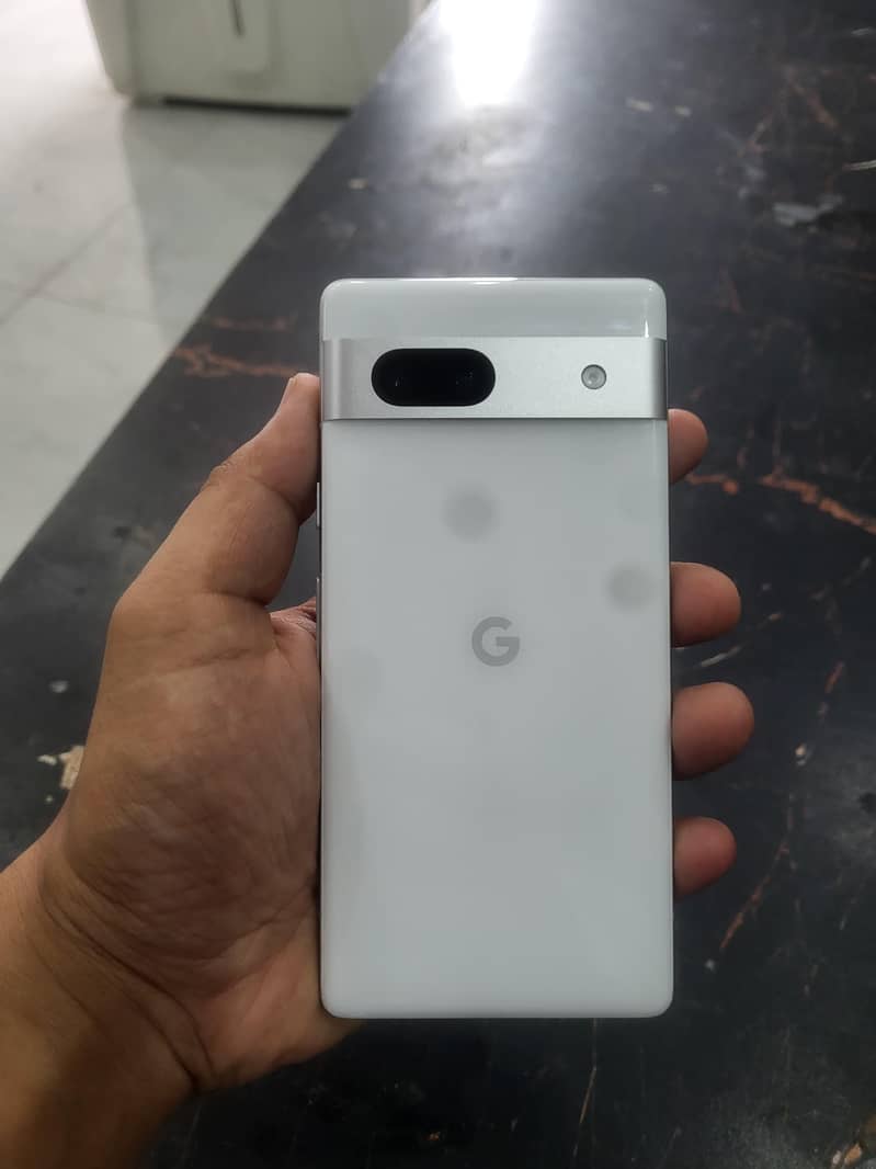 Google Pixel 7a 2