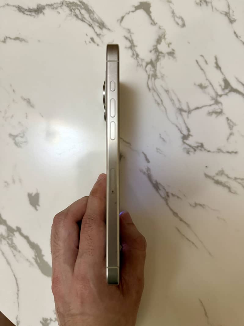 Apple iPhone 15 Pro Max 1