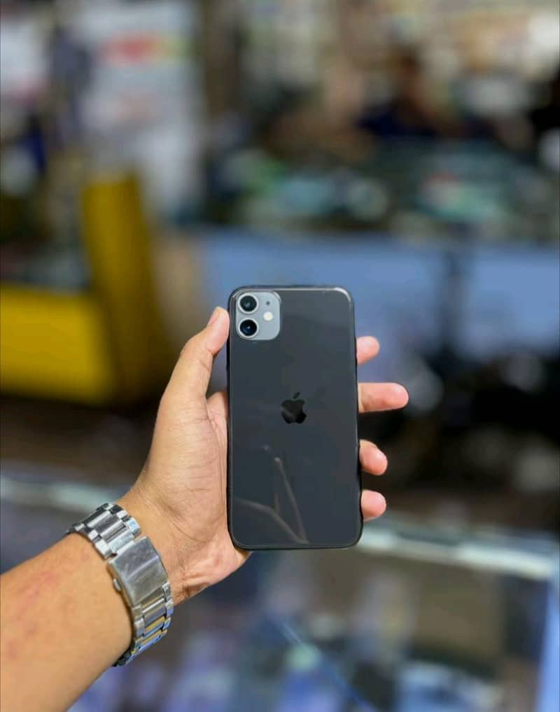Apple iPhone 11 3