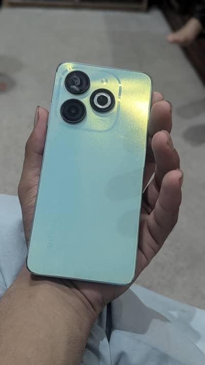Infinix Smart 8 ha 4+4 64gb
