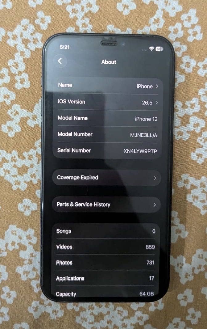 Apple iPhone 12 4