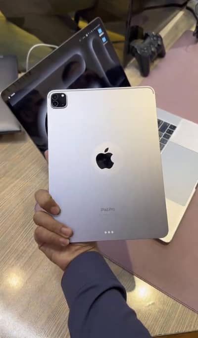 IPAID PRO M2 CHIP 256GB 10/10 SIM MODEL