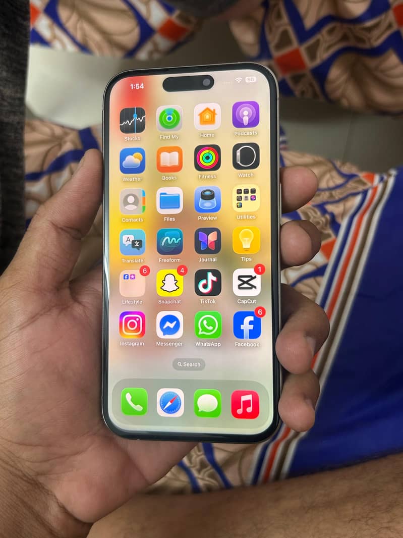 Apple iPhone 15 Pro 0
