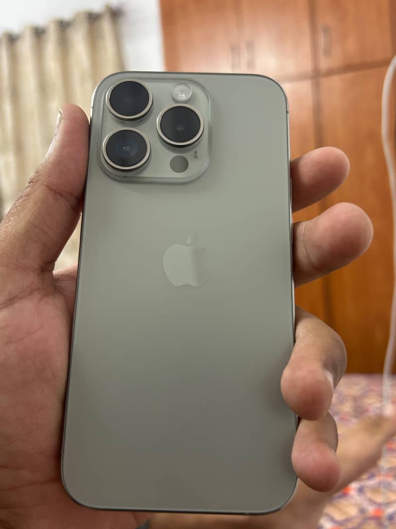 Apple iPhone 15 Pro 6