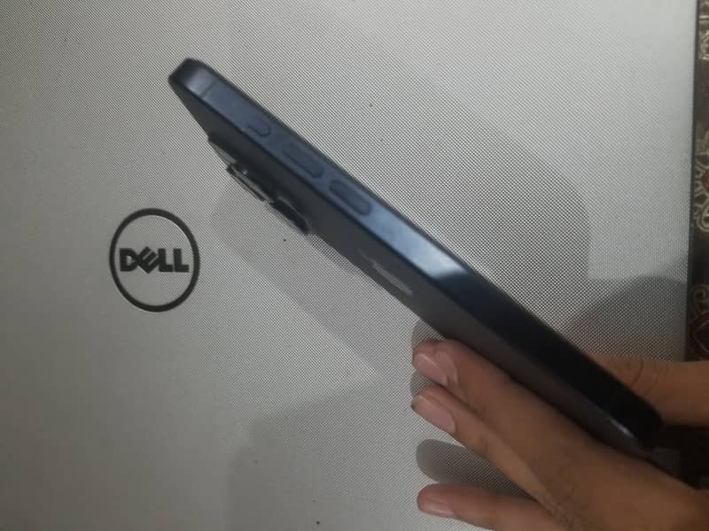 Apple iPhone 15 Pro 2