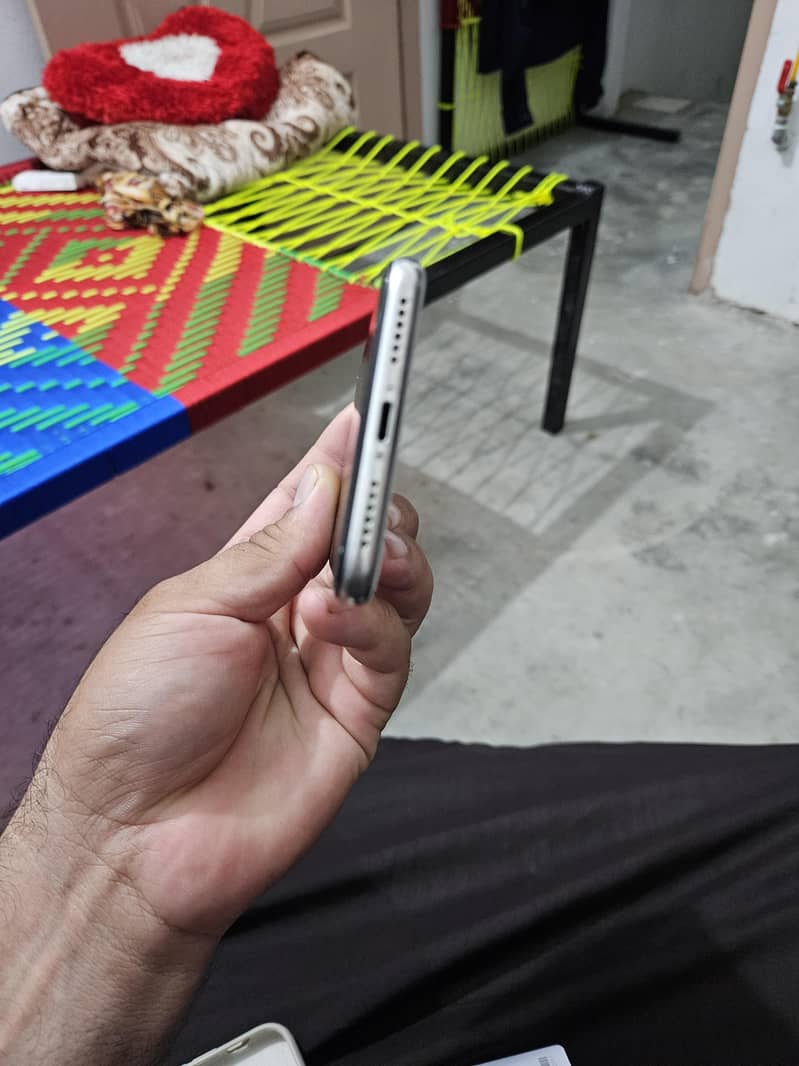 Apple iPhone X 1