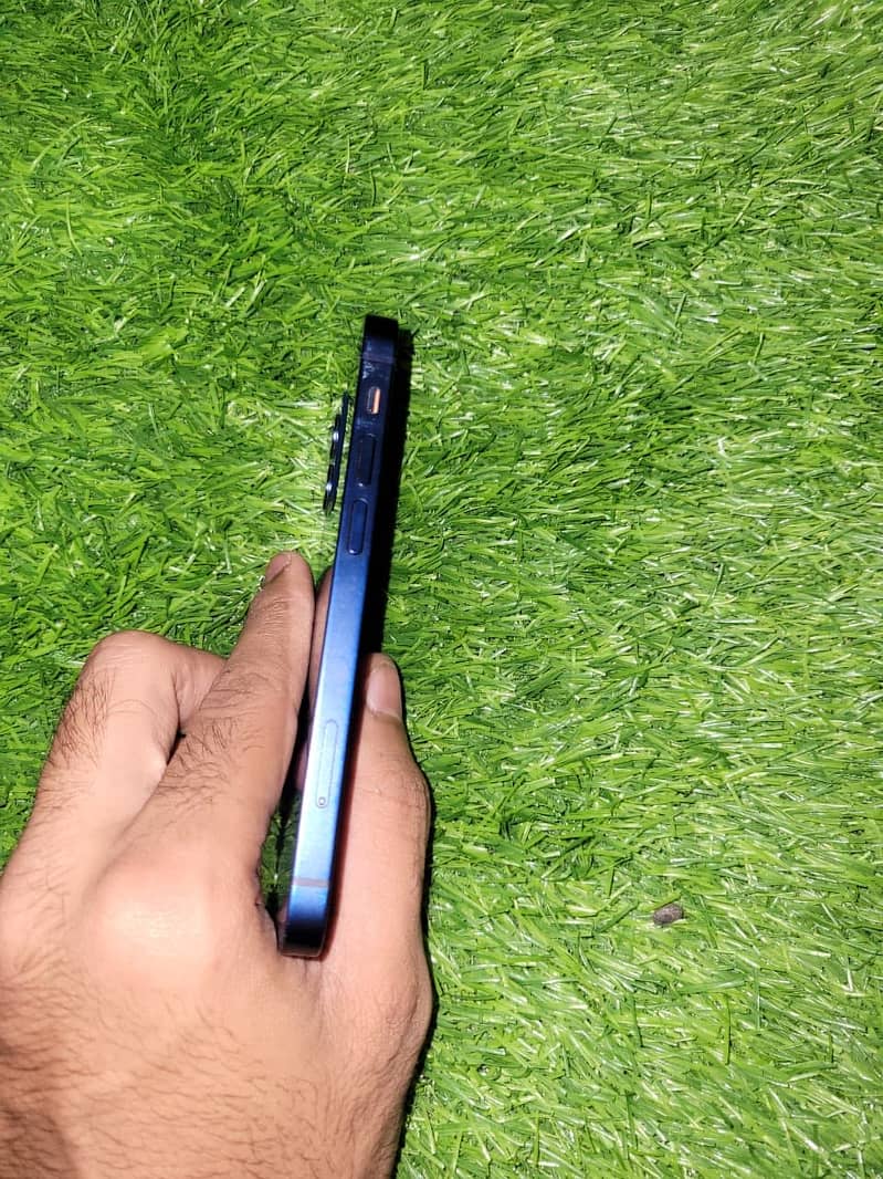 iPhone 12 mini 5