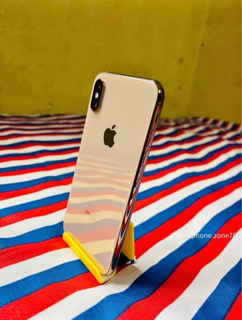 Apple iPhone XS Max 0
