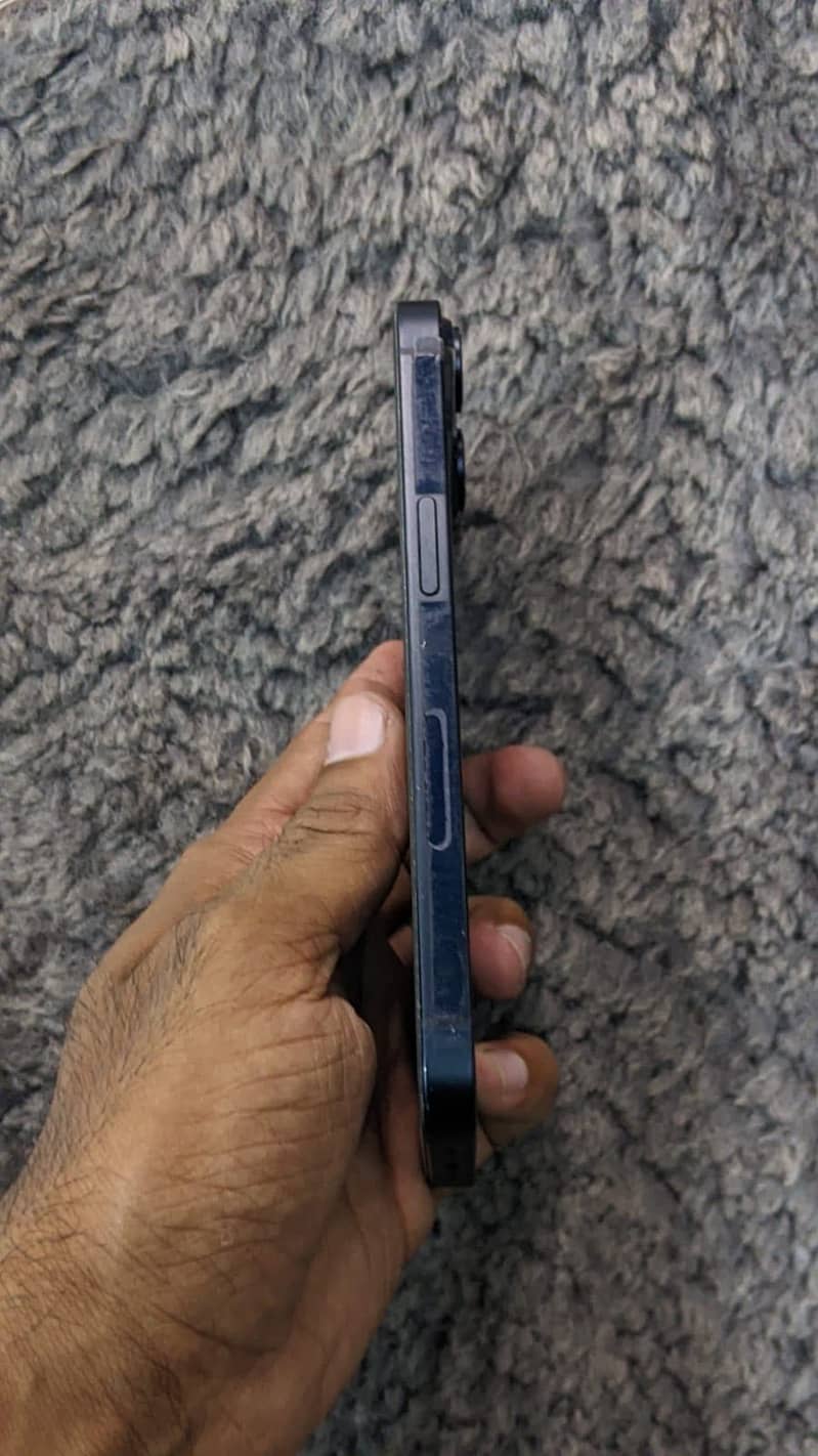 Apple iPhone 14 1