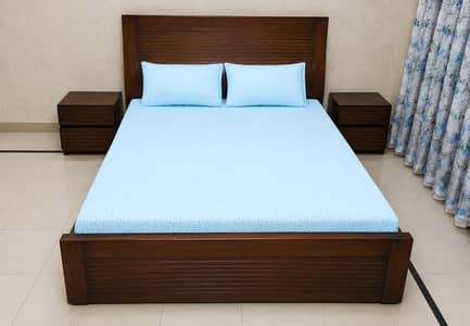 Elegant Wooden Bedroom Set – Bed + 2 Side Tables + Dressing Table