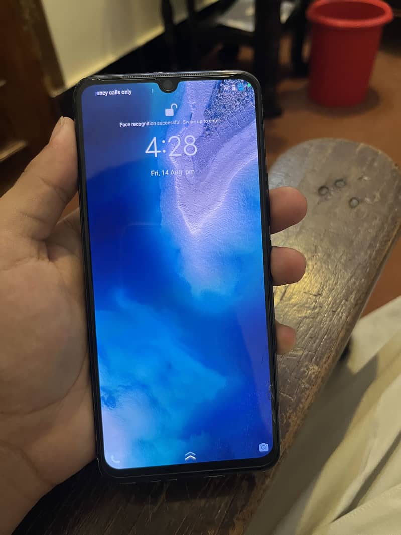 Vivo V21e (8/128GP) snapdragon processor 5
