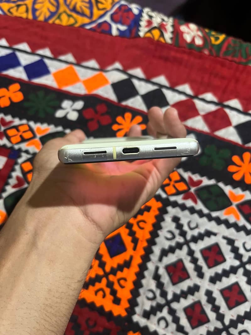 Google Pixel 7 3