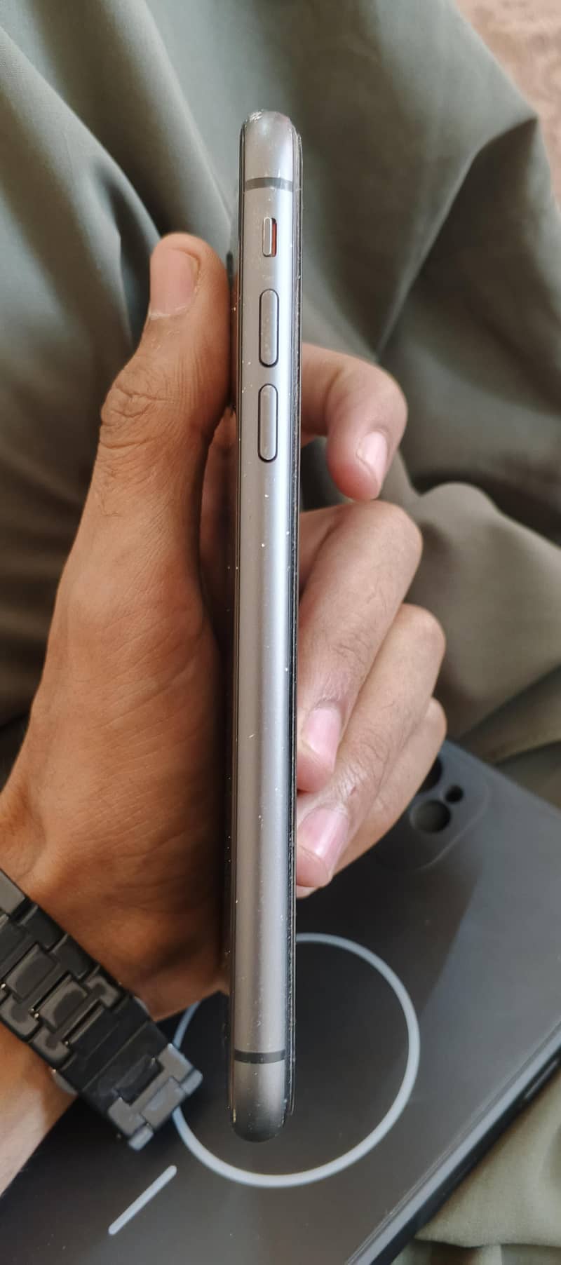 Apple iPhone 11 3