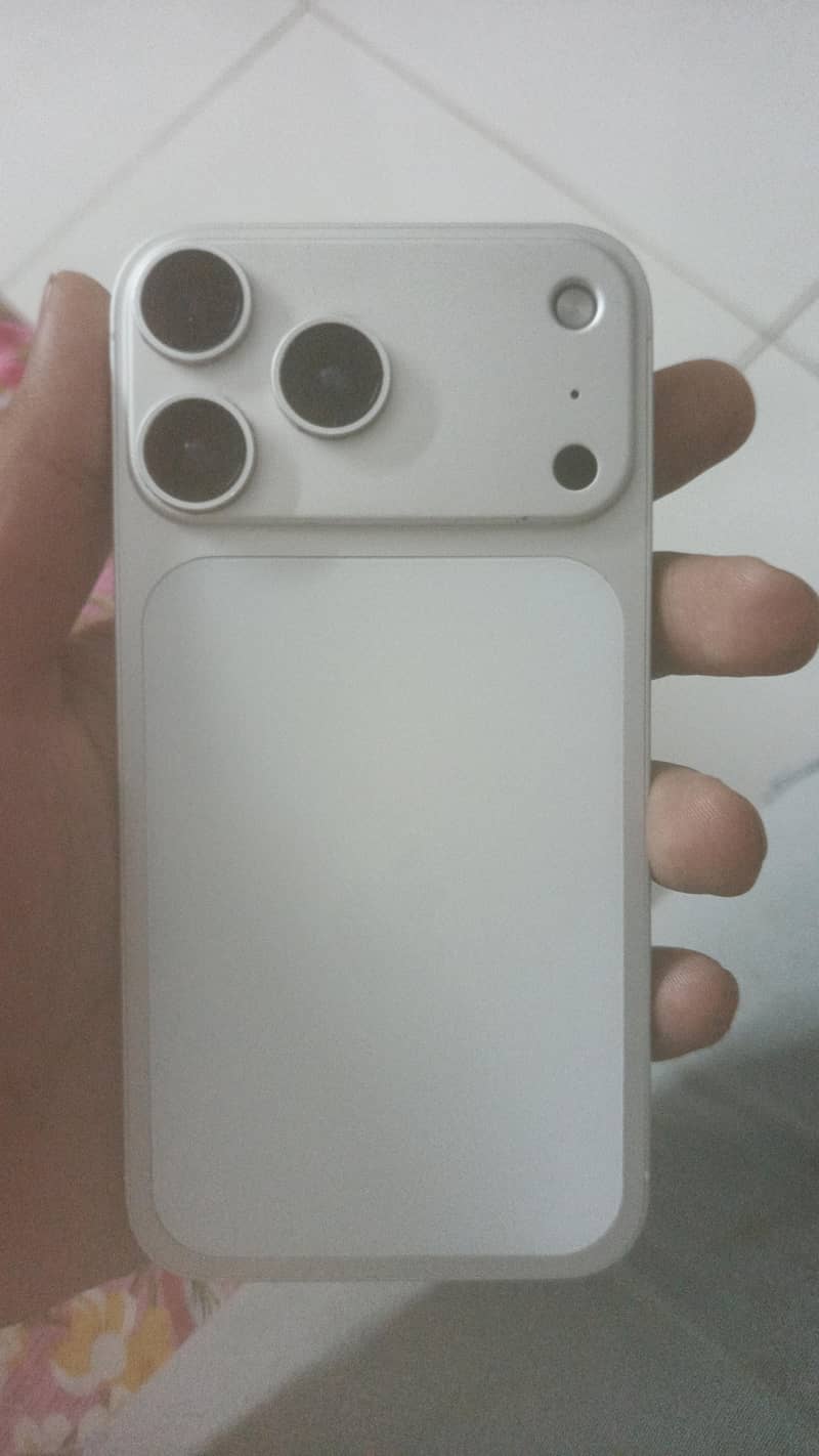 Apple iPhone XR 1