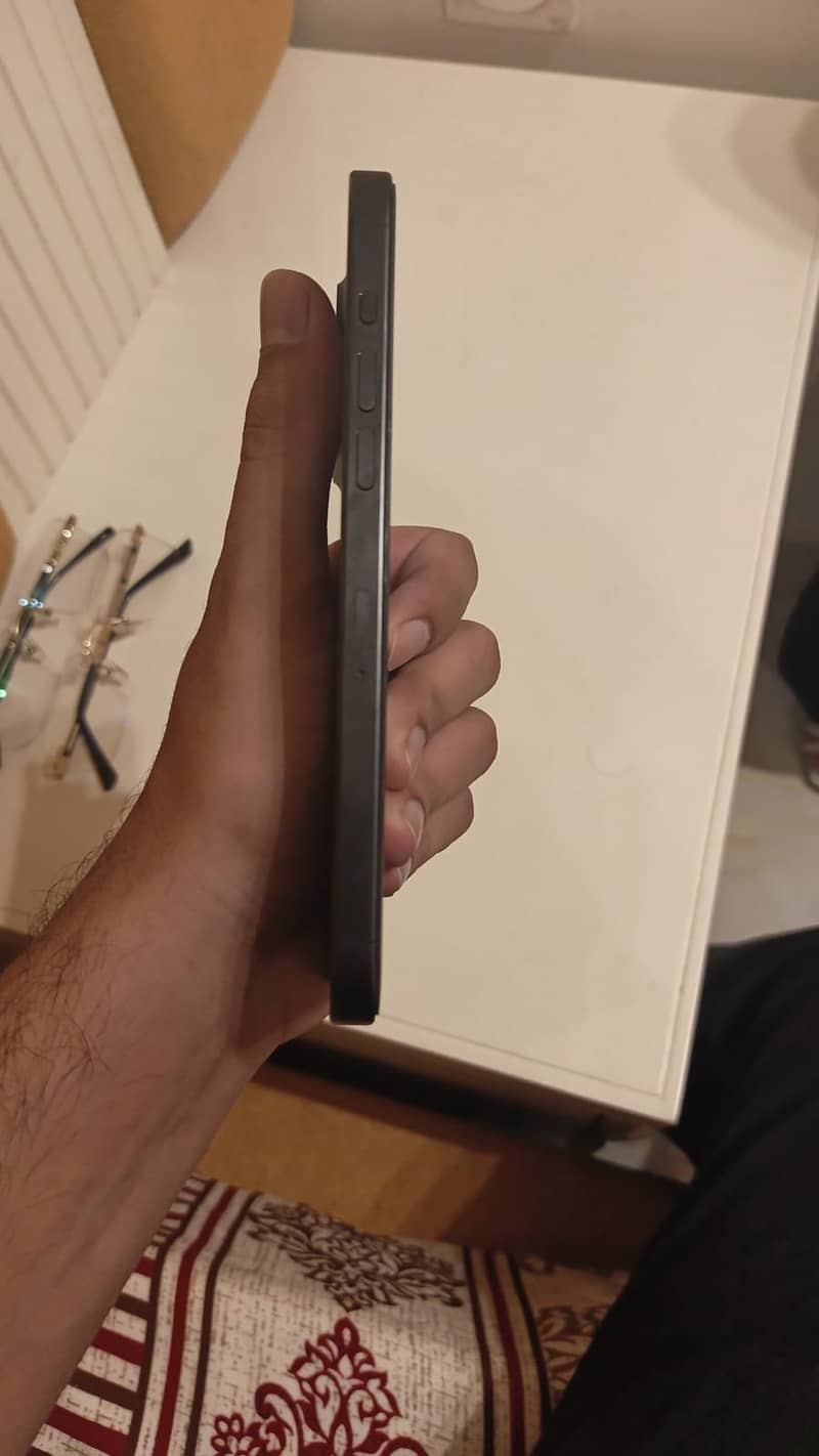 iPhone 15 Pro Max dual pta 256 gb water pack 2