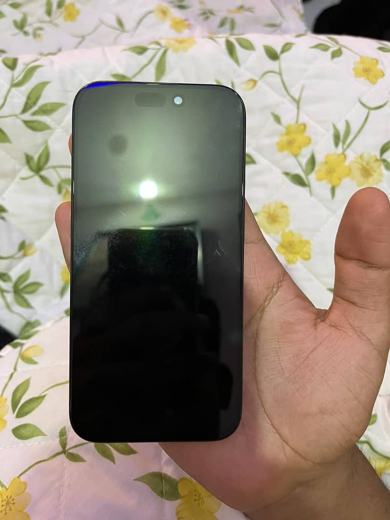 Apple iPhone 15 Pro 3
