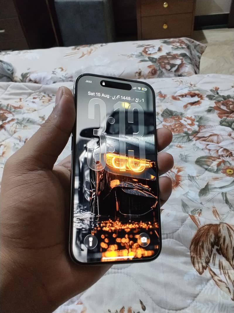 Apple iPhone 15 Pro 1
