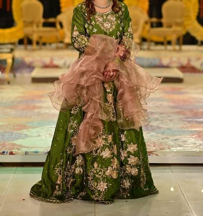 designer lehnga