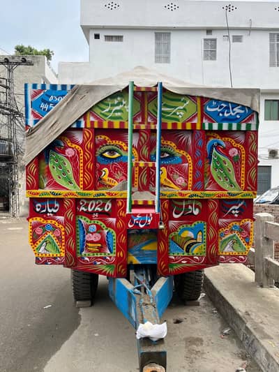 trolley 2 mahiny pehly tayar krwai tyres b brand new rims b
