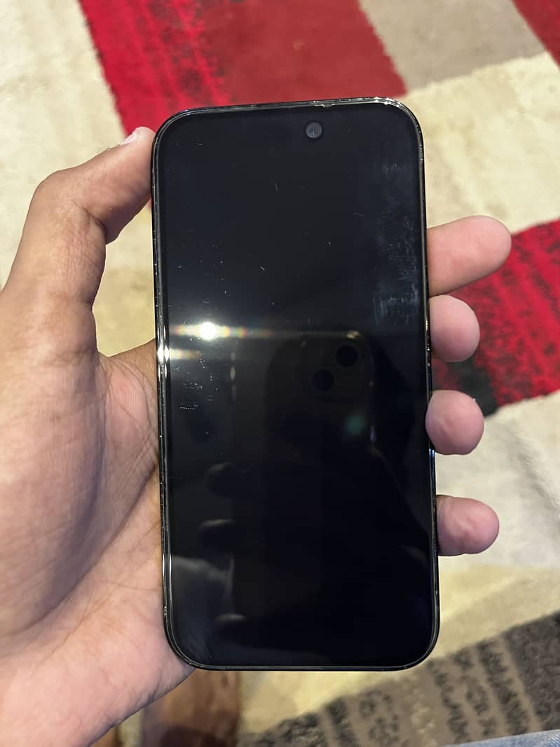 Apple iPhone 14 Pro 1