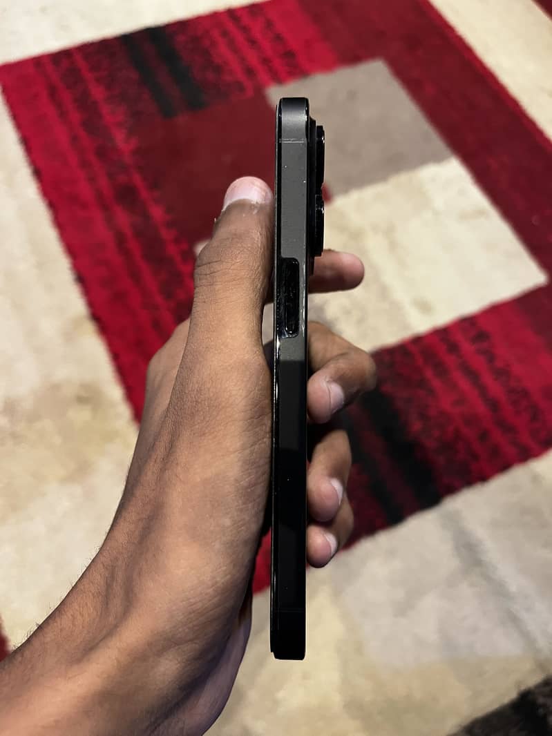 Apple iPhone 14 Pro 3