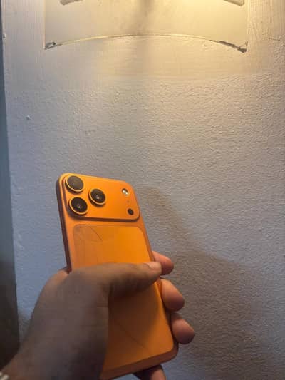 Apple iPhone 11 converted 17 Pro