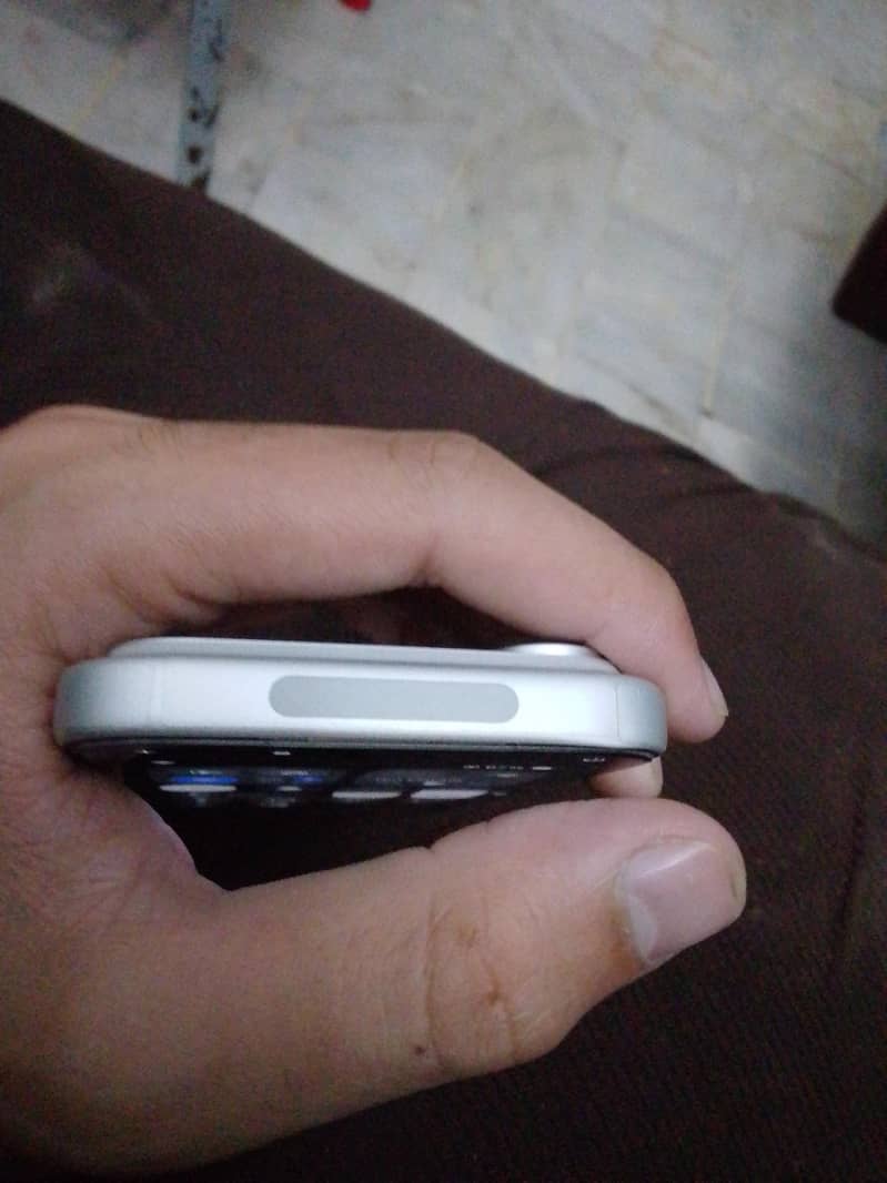 Apple iPhone 17 Pro 4