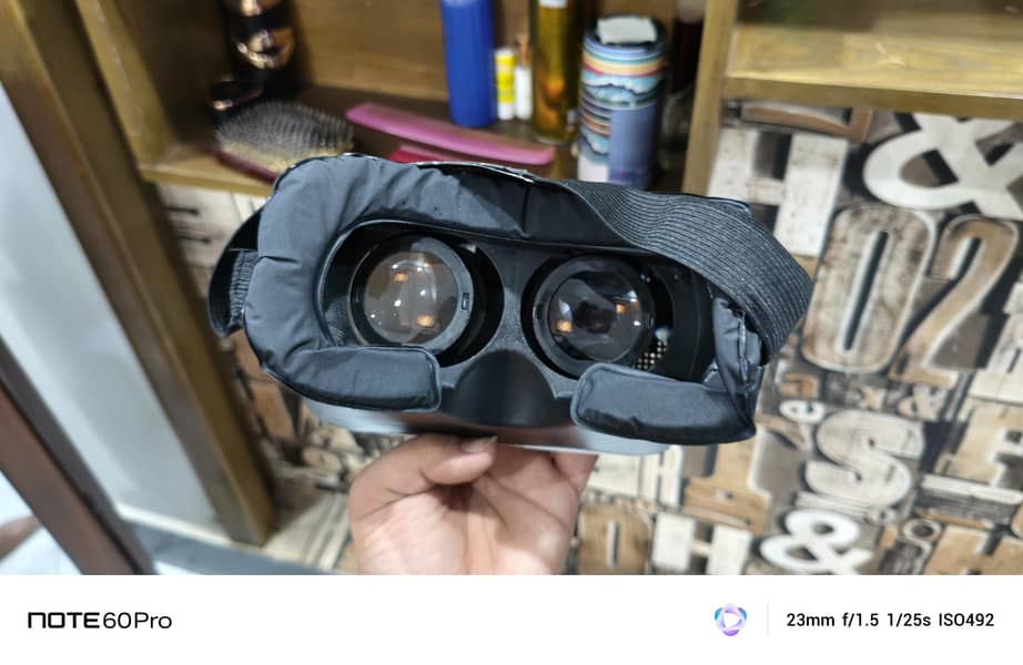 vr box with control er 0