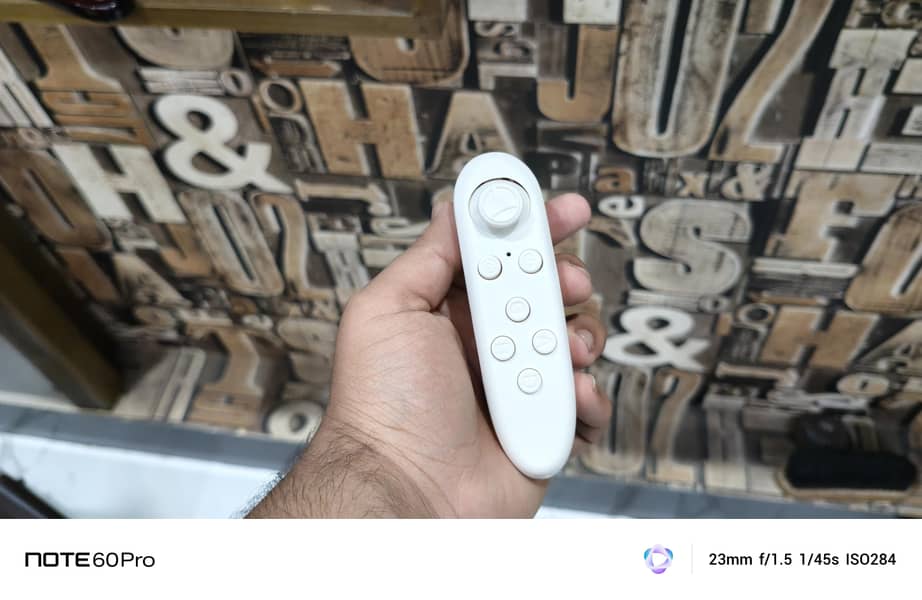 vr box with control er 3