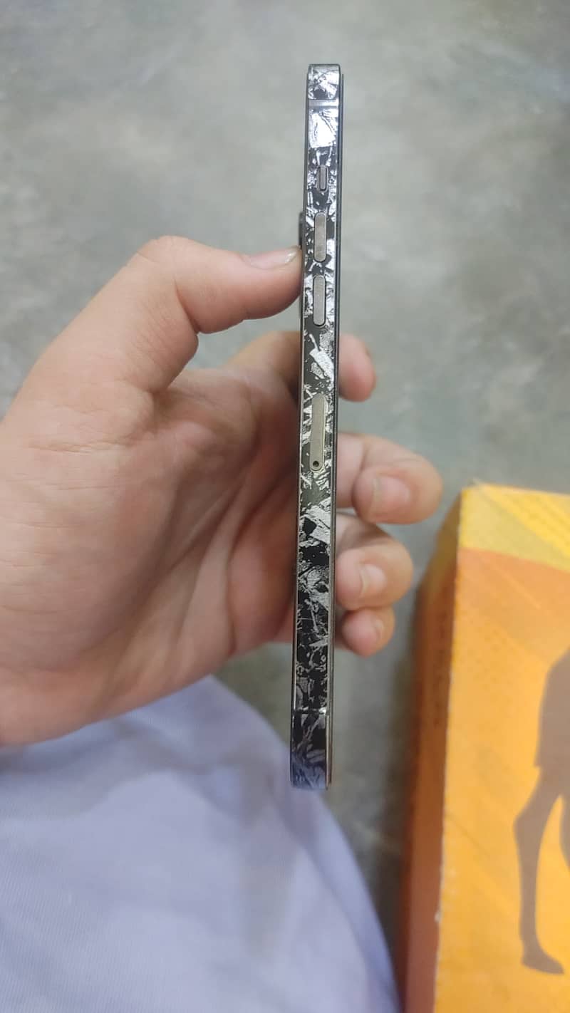 Apple iPhone 12 Pro Max 7