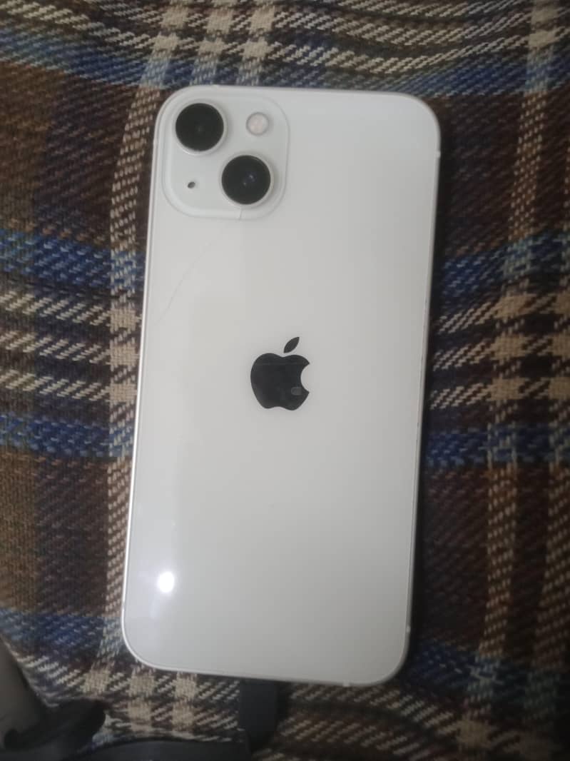 Apple iPhone 13 0