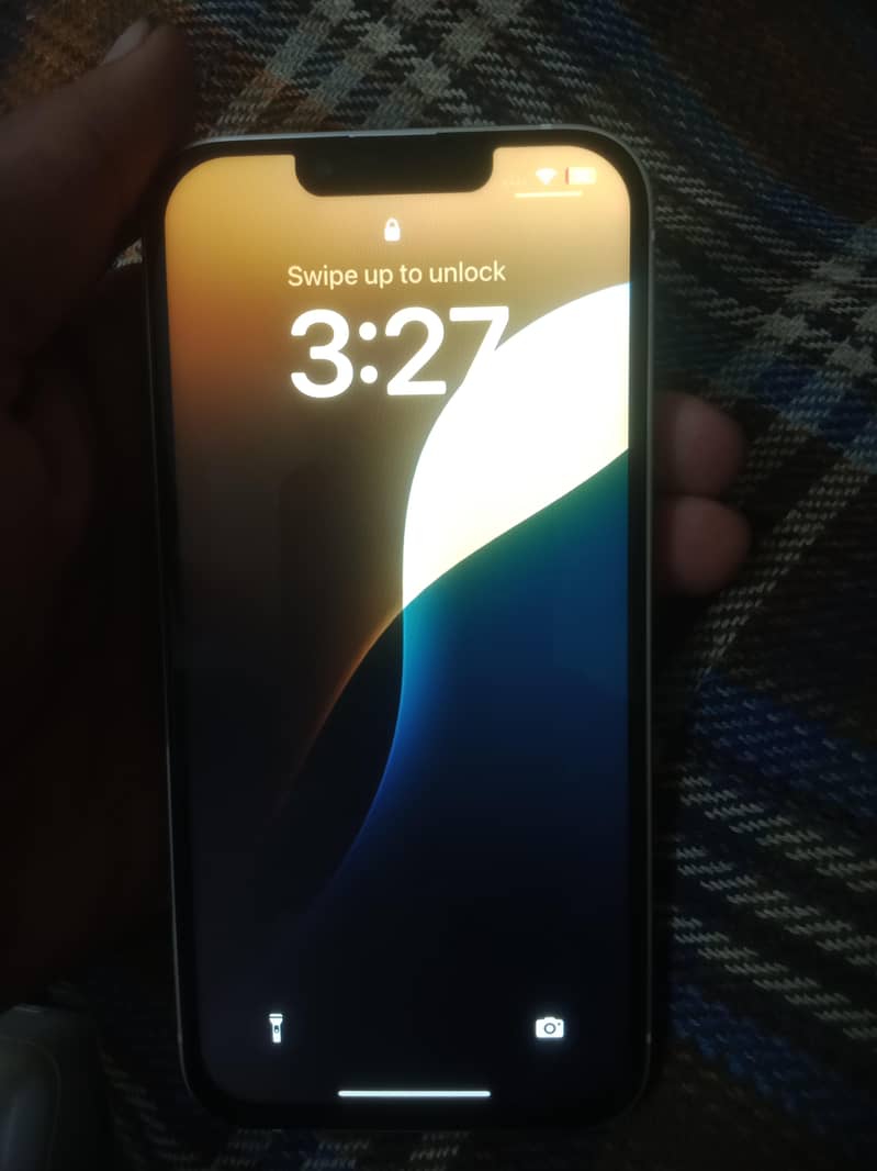 Apple iPhone 13 5