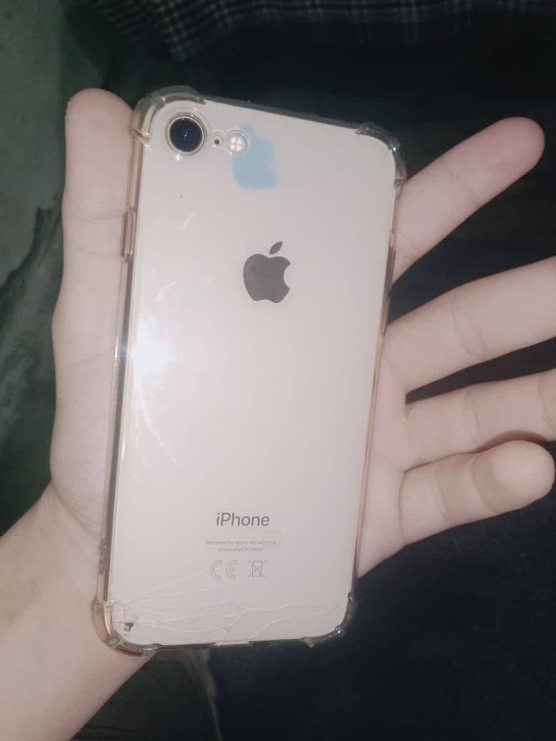 Apple iPhone 8 0
